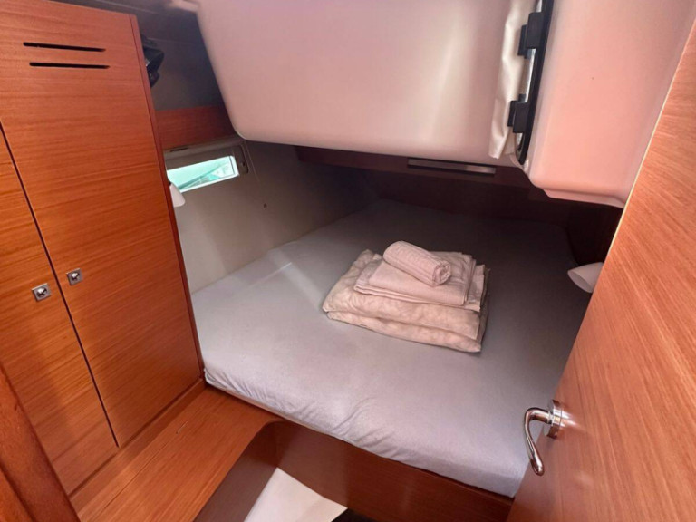 Boot mieten Álimos günstig Dufour 390 (3 cab.)