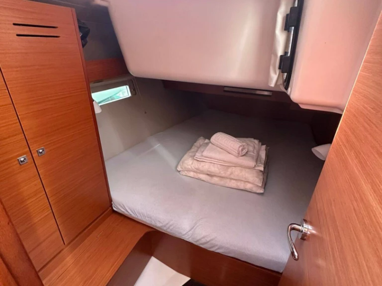 Boot mieten Álimos günstig Dufour 390 (3 cab.)