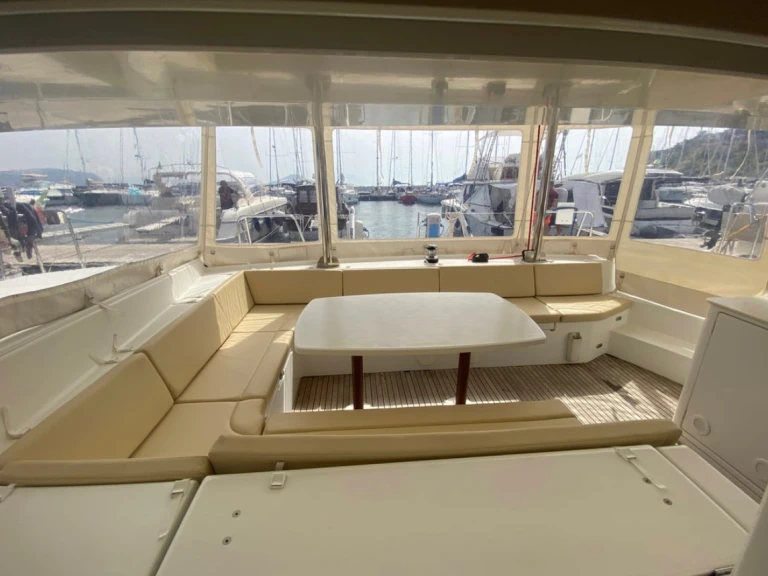 Lagoon Lagoon 44 mieten Nettuno