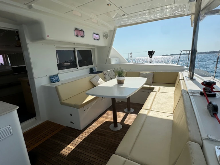 YachtCharter in Nettuno - Lagoon Lagoon 44 auf SamBoat