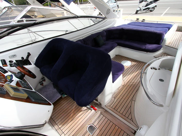 Ein Sunseeker Sunseeker 48 mieten in Saint-Tropez