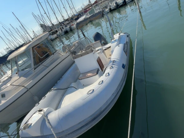 Bootsverleih Capelli Tempest 626 Port-Camargue Samboat
