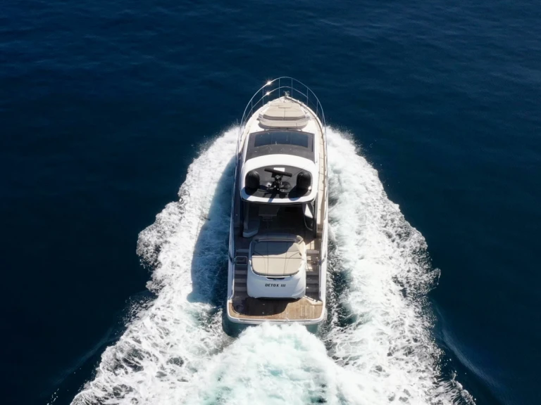 Ein Princess Princess V55 mieten in Port Fréjus