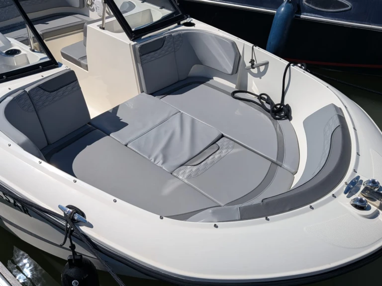 Vermietung Motorboot Bayliner mit Führerschein