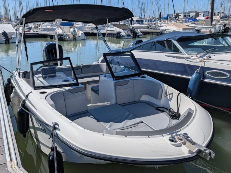 Motorboot mieten in La Rochelle zum besten Preis
