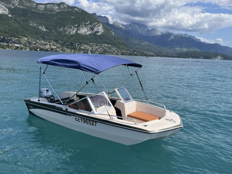 Motorboot mieten in Annecy zum besten Preis