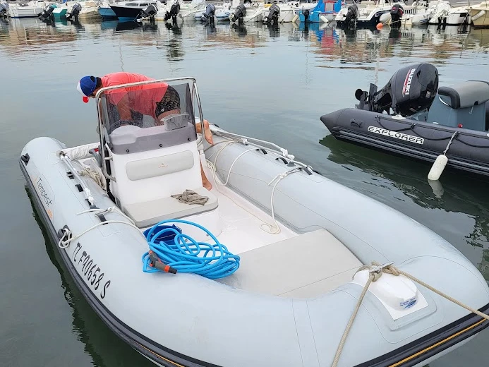 Schlauchboot mit oder ohne Skipper Capelli mieten in Six-Fours-les-Plages
