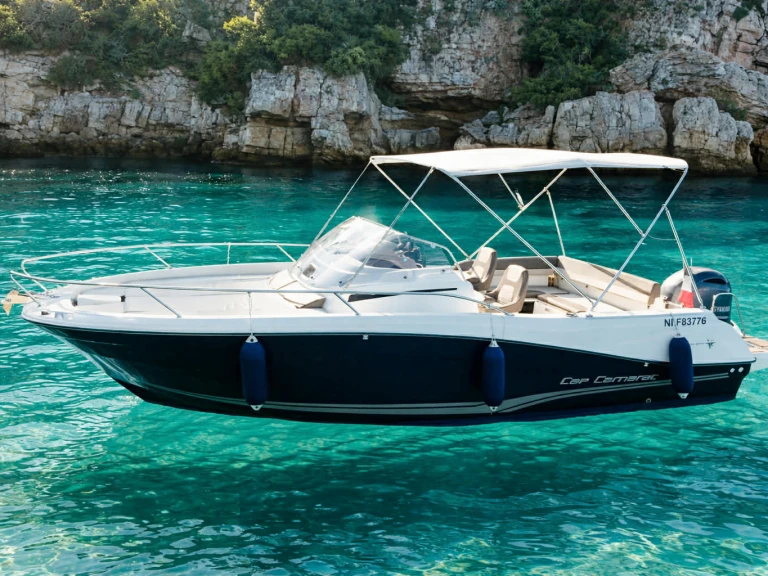 Ein Jeanneau Cap Camarat 7.5 WA mieten in Hyères