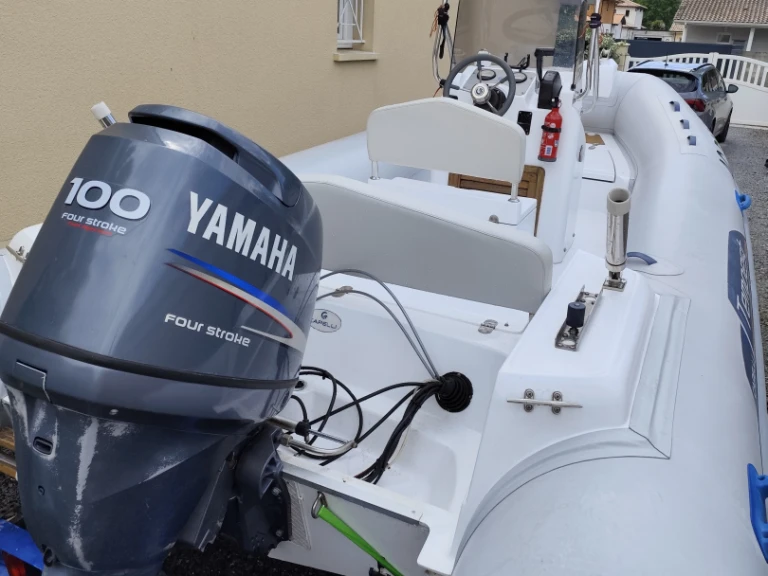Schlauchboot mit oder ohne Skipper Capelli mieten in Arcachon