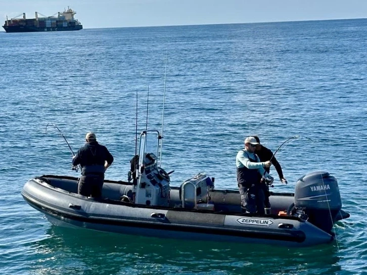 Vermietung Schlauchboot Zeppelin mit Führerschein
