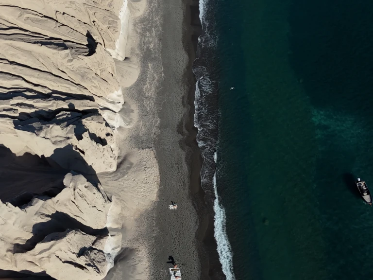 Ein Poseidon Black Edition mieten in Agía Kiriakí