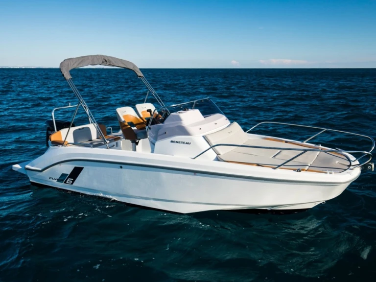 Bootsverleih Bénéteau Flyer 6.6 SUNdeck Port Olímpic of Barcelona Samboat