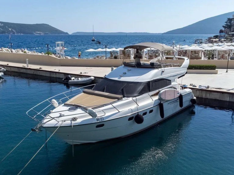 Motorboot mieten in Tivat - Princess Princess 50 Fly