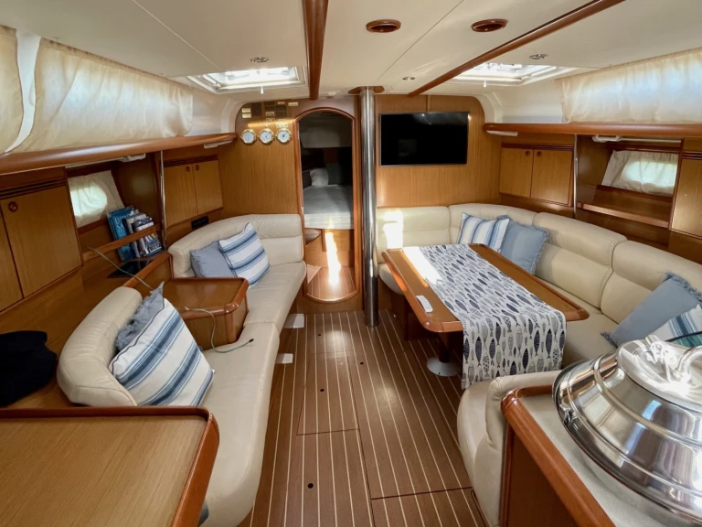 YachtCharter in Lissabon - Jeanneau Sun Odyssey 40.3 auf SamBoat