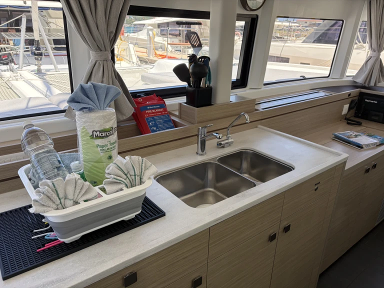 Boot mieten Road Town günstig Lagoon 43 (Owners Version)