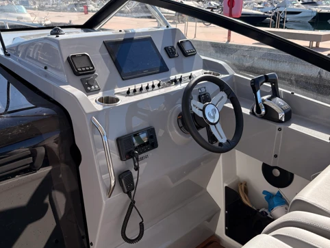 Vermietung Yacht Bénéteau mit Führerschein