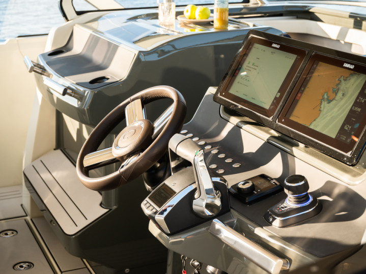 Ein YOT YOT 36 mieten in Saint-Raphaël