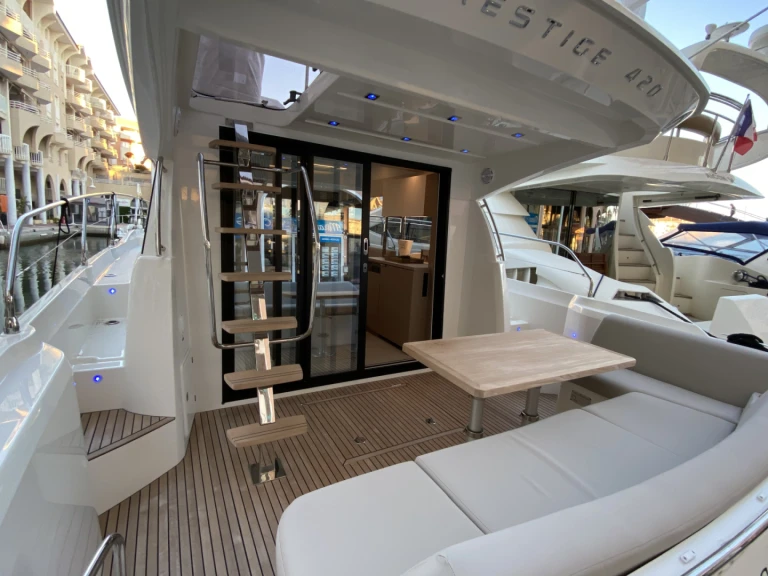 Boot mieten Saint-Raphaël günstig 420 FLY