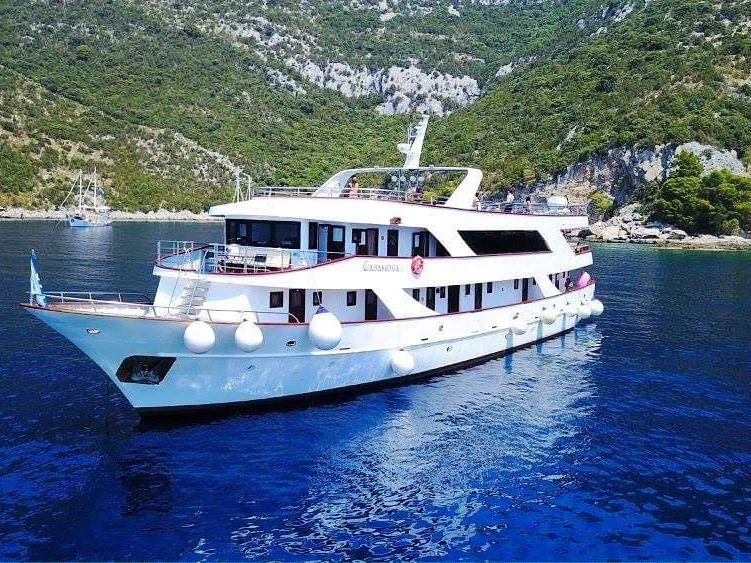 Custom Made MS Casanova mieten Trogir