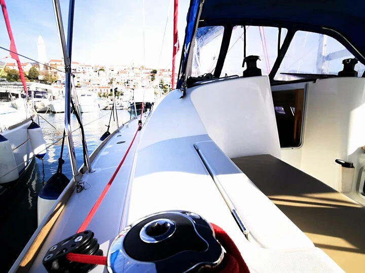 Vermietung Segelboot Jeanneau mit Führerschein