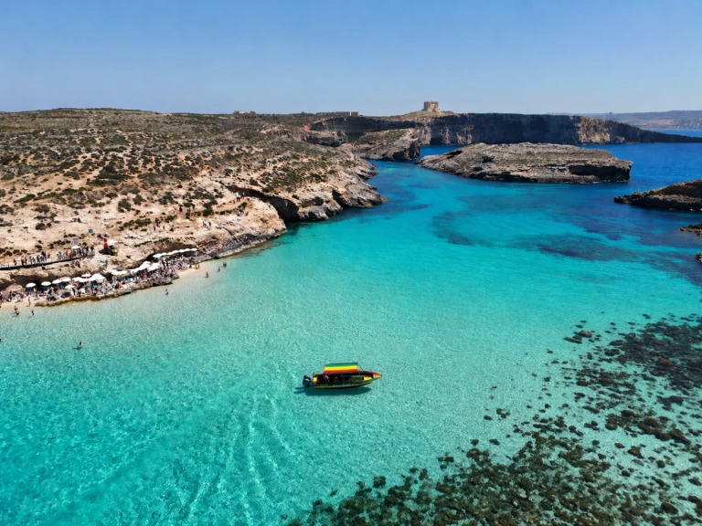 Boot mieten Ċirkewwa günstig motoring
