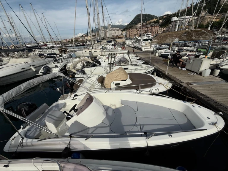 Clear Marine Aries Open mieten Sorrent