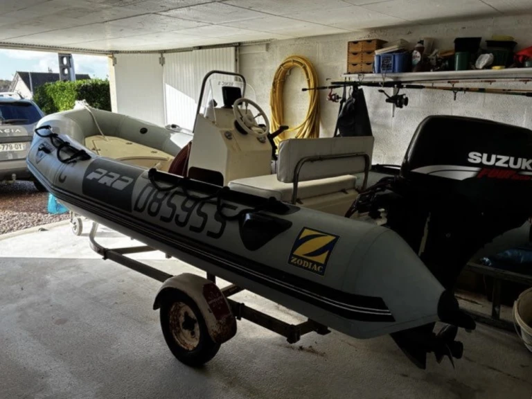 Bootsverleih Zodiac Pro 7 Man Cherbourg-en-Cotentin Samboat