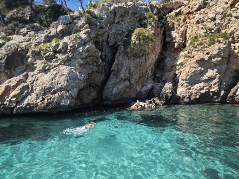 Motorboot mit oder ohne Skipper Knort mieten in Palma de Mallorca