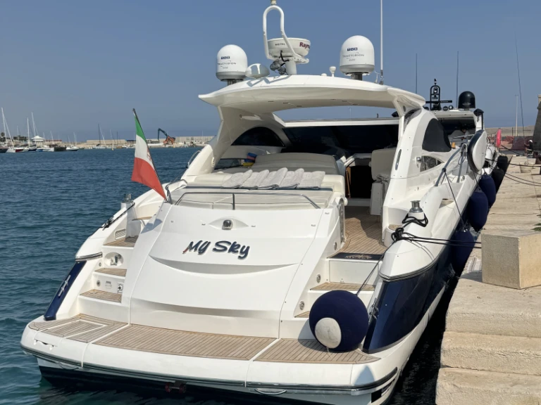 Ein Sunseeker Portofino 53 mieten in Monopoli
