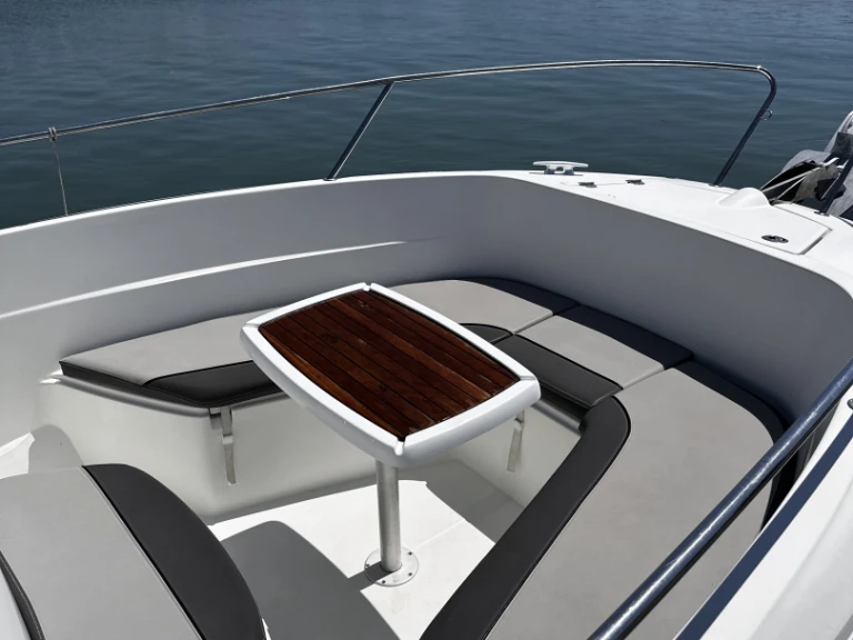 Bootsverleih Jeanneau Cap Camarat 7.5 CC Serie 2 Saint-Gilles-Croix-de-Vie Samboat