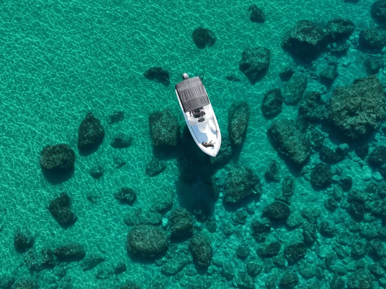 Vermietung Motorboot Barqa mit Führerschein