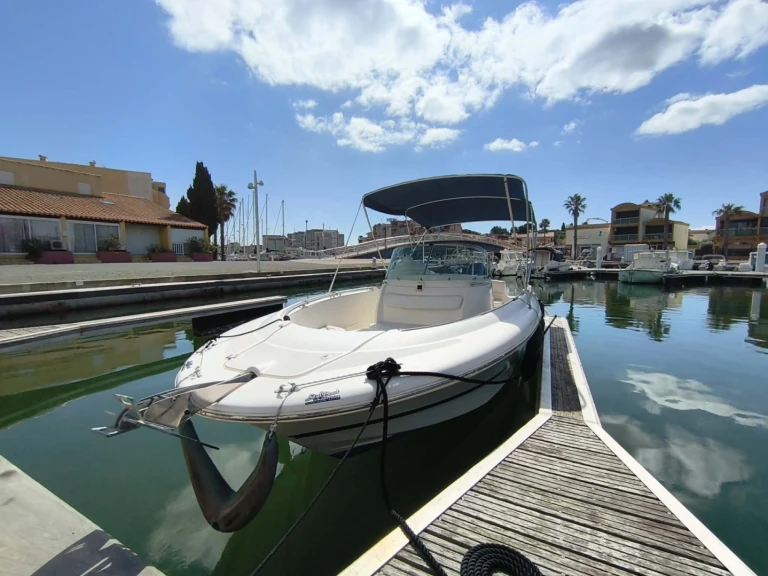 Boot mieten Gruissan günstig Cap Camarat 715