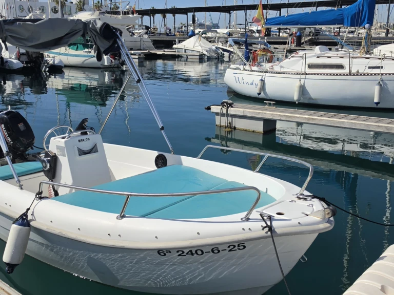 YachtCharter in Alicante - Stable 415 auf SamBoat