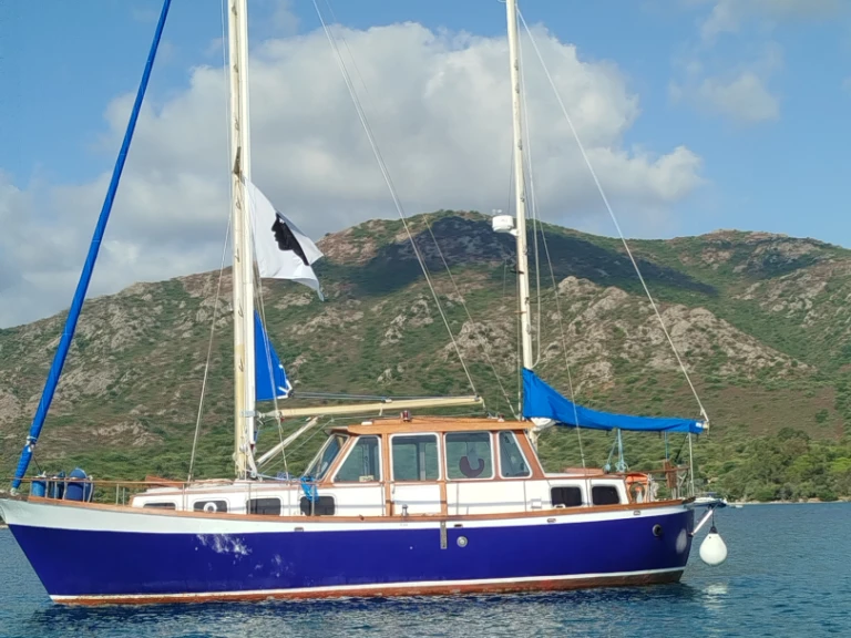Boot mieten Saint-Florent günstig Nautitech 395