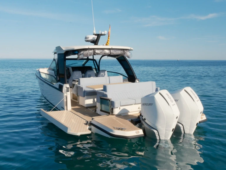 Ein Saxdor Saxdor 320 GTO mieten in Platja d'Aro