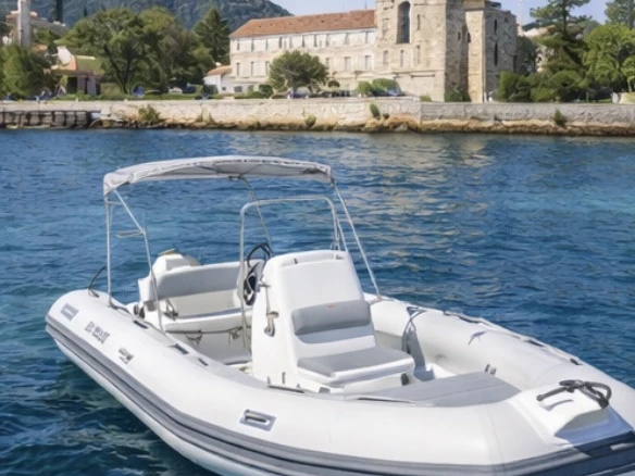 Ein Adventure Vestra V 6.50 mieten in Mandelieu-la-Napoule