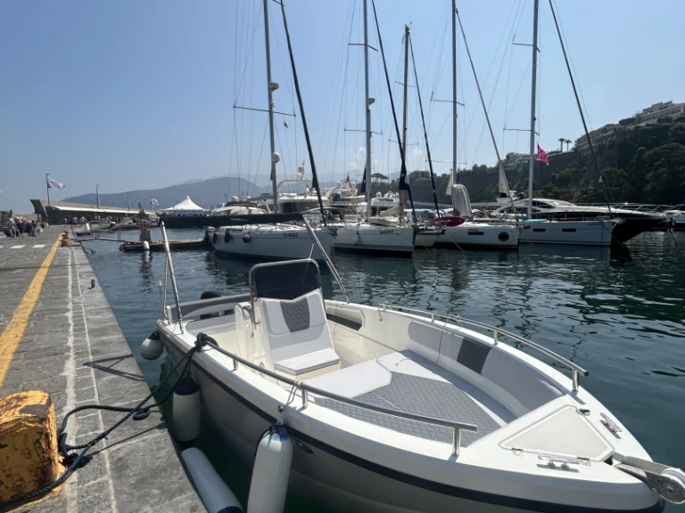 YachtCharter in Castellammare di Stabia - Teorema 20 Open 6 mt auf SamBoat