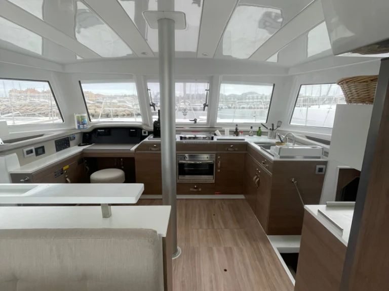 YachtCharter in Marseille - Bali Bali Catspace Voile auf SamBoat