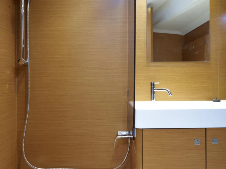 YachtCharter in Sitges - Jeanneau Sun Odyssey 519 auf SamBoat