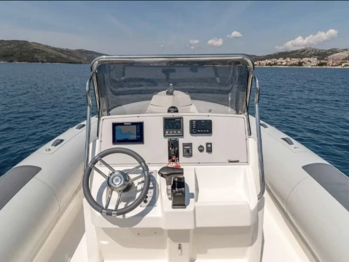 Vermietung Schlauchboot Wellcraft mit Führerschein