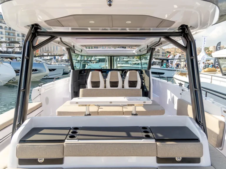Bootsverleih Axopar 45 BRABUS Cannes Samboat