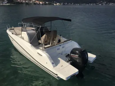 Motorboot mieten in Marseille - Quicksilver Activ 675 Sundeck
