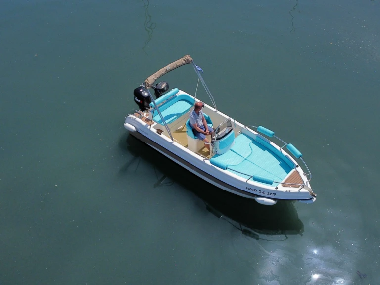 Motorboot mit oder ohne Skipper Karel mieten in Korfu