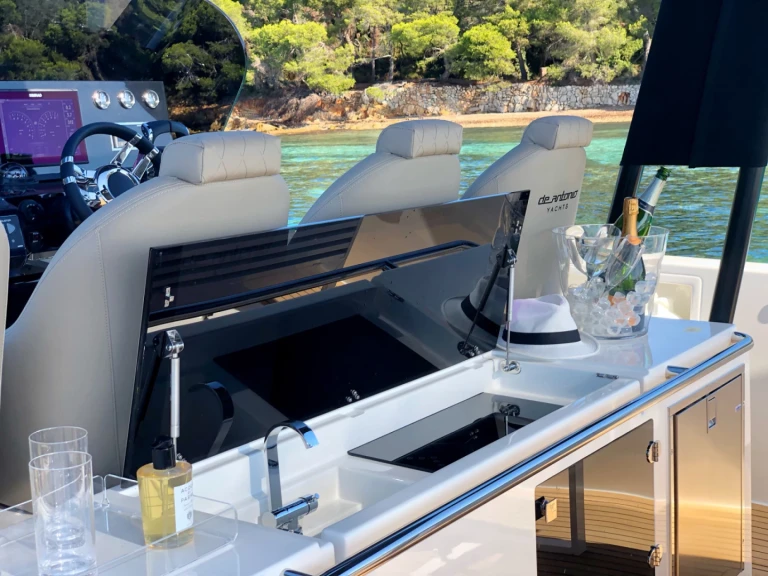 De Antonio 42 FULL LUXE mieten Ibiza Town