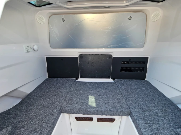 Motorboot mieten in Seget Donji zum besten Preis