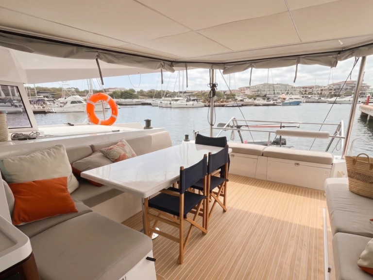 YachtCharter in Álimos - Nautitech Nautitech 46 Fly auf SamBoat