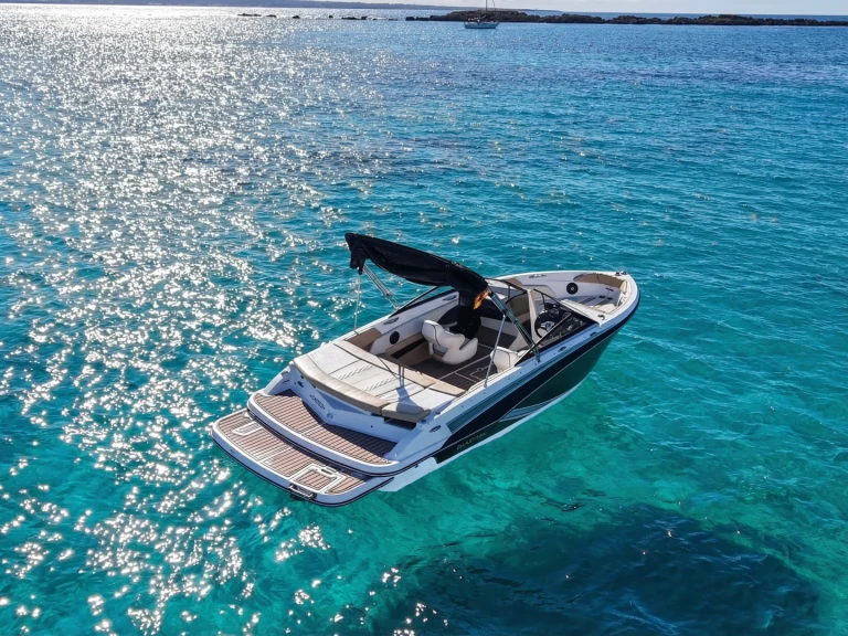 Motorboot mit oder ohne Skipper Glastron mieten in Ibiza Town