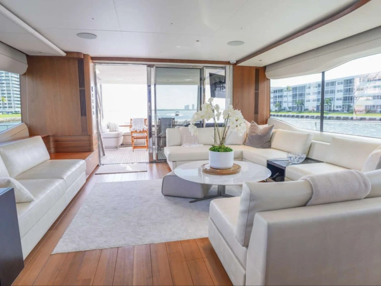 Yacht mieten in Nassau - Princess, UK RECORD YEAR