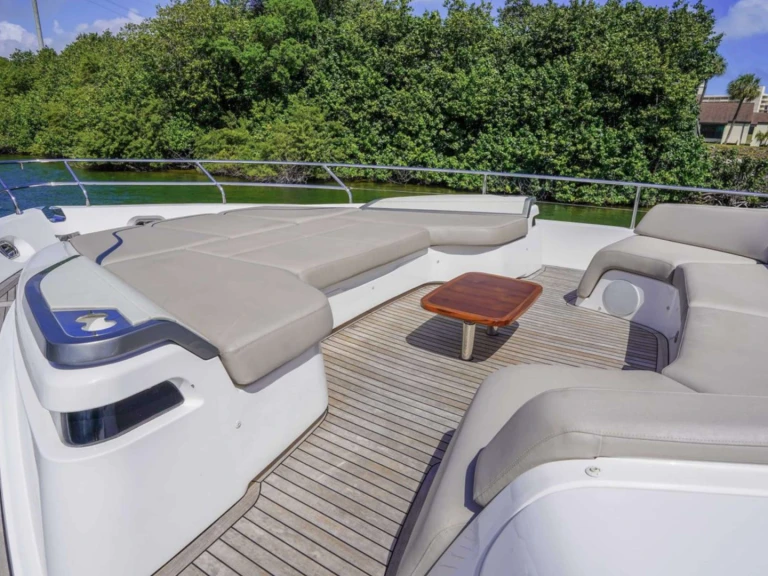 Yacht mieten in Nassau - Princess, UK RECORD YEAR