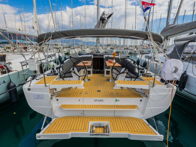 Bootsverleih Hanse Hanse 410 Šibenik Samboat